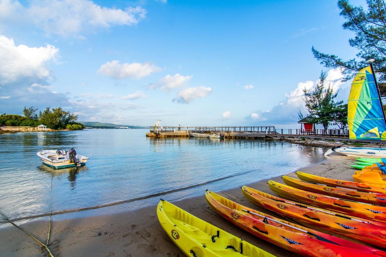 Jewel Paradise Cove Adult Beach Resort & Spa Runaway Bay Exterior photo